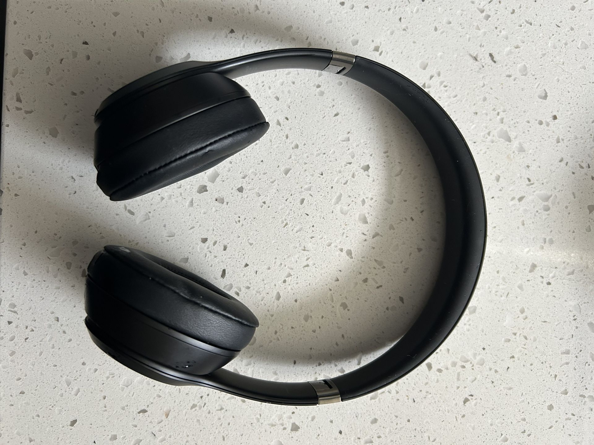 Beat Solo 4 Matte Black 