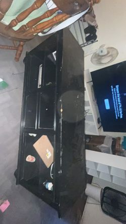 Entertainment center 