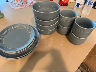 Plates/bowls/ cups
