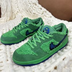 Nike Low Dunks Green Bears 10.5