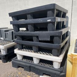 SPILL CONTAINMENT 4 DRUM PALLETS