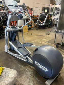 Precor 815 EFX Elliptical