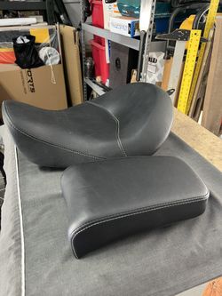 Wide Glide Seat