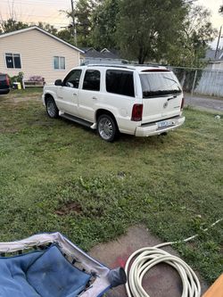 2002 Cadillac Escalade