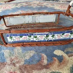 Vintage Bamboo/Wire Basket With Porcelain grape vine decorative basket 
