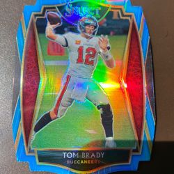 Tom Brady Select Premier Level No. 101 Bucs Red Blue Die Cut Football Rare