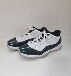 Athentic Jordan 11 Low Emerald Iridescent “Easter” Men’s 8 / Women’s 9.5