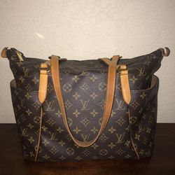 100% Authentic Louis Vuitton Totally 