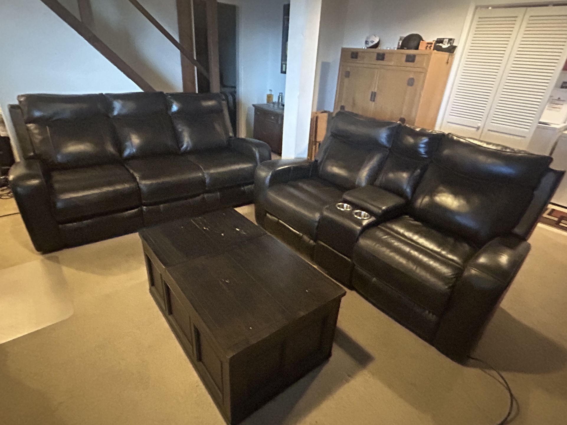 2pc  Leather Sofa with Table