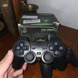Gaming Console With 10,000 Retro Games 