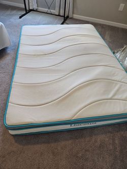 Free full size mattress