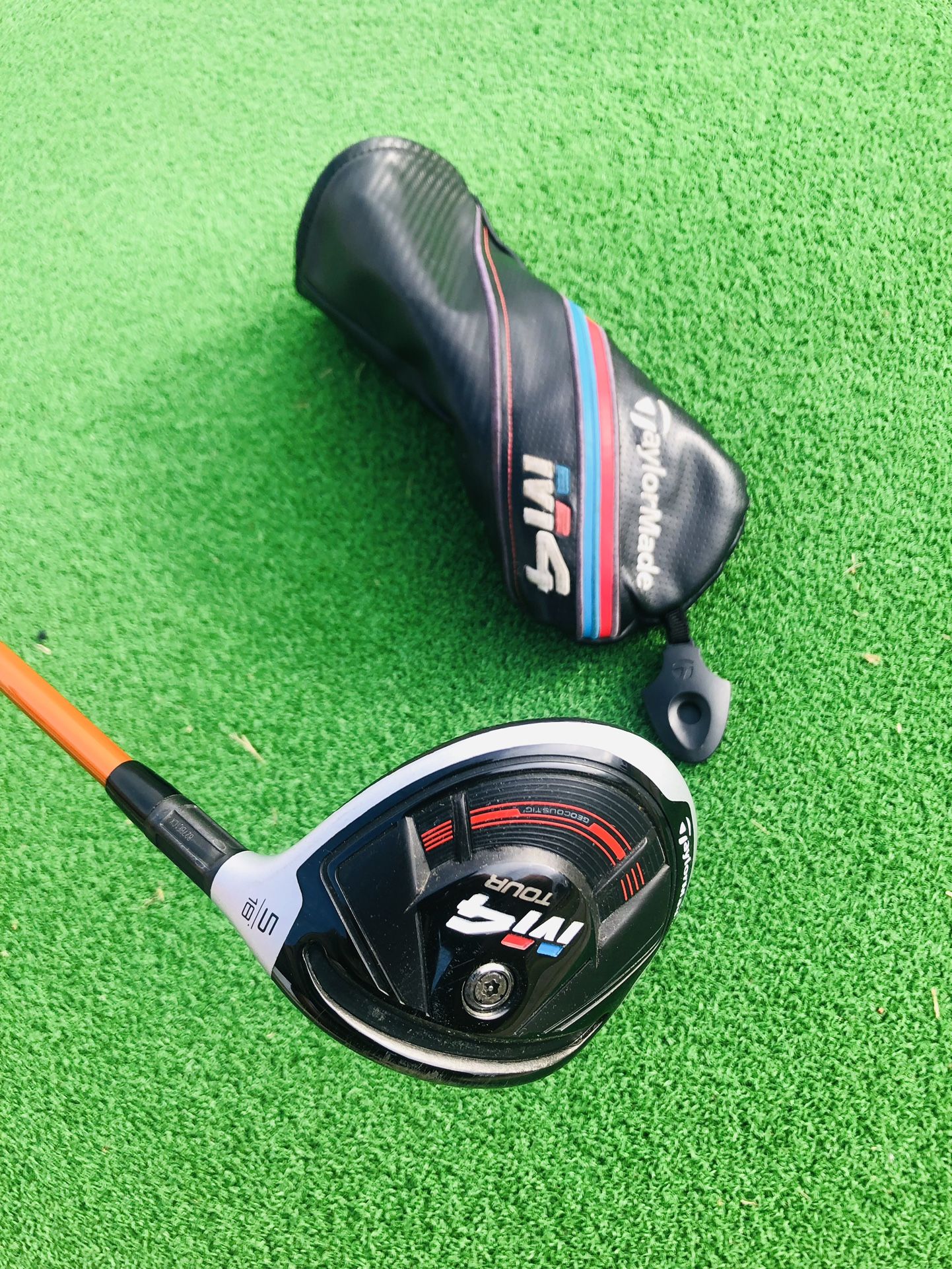 TAYLORMADE M4 FAIRWAY WOOD W/ TOUR AD SHAFT