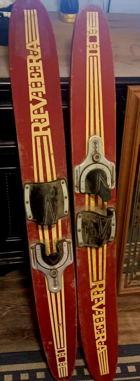 Vintage skis.
