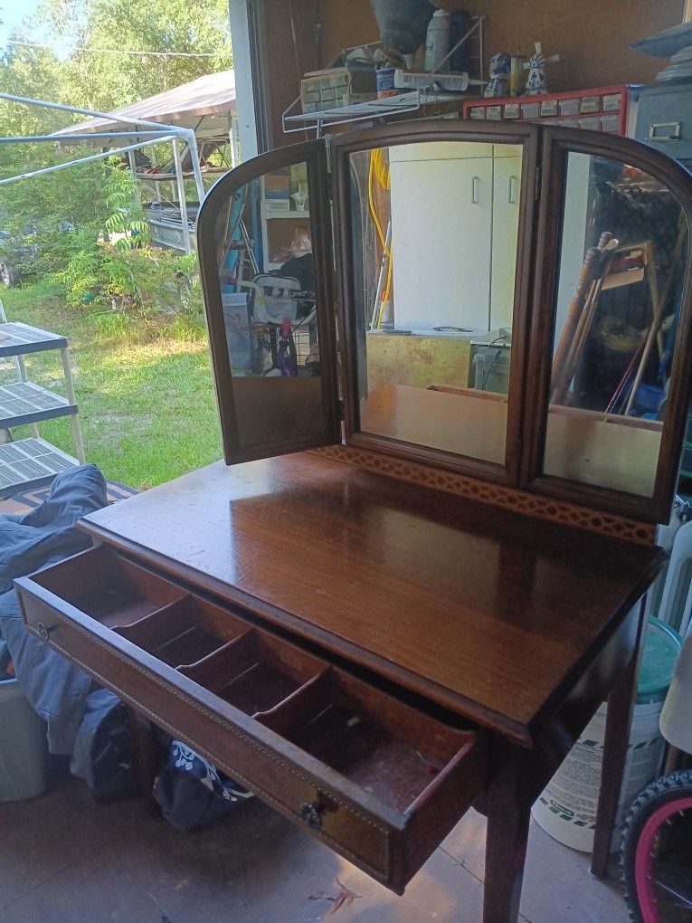Antique Mirrored Vanity With Drawer
