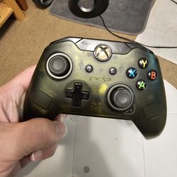 PDP Wired Controller for Xbox One - Black