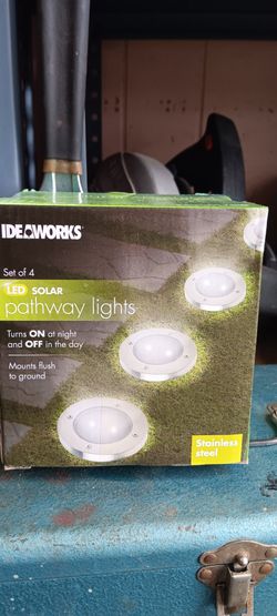 Pathway lights