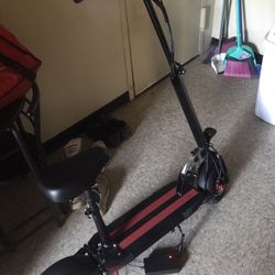 E Scooter , Brand New Asking 600$ Paid 900$ For It 