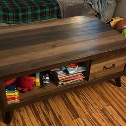 Solid Wood Coffee Table W/Storage