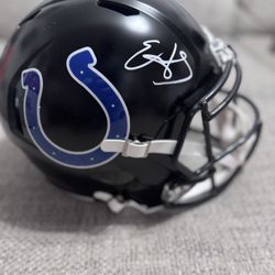 Edgerrin James Indianapolis Colts Autographed Full Size Replica Helmet Metabilia