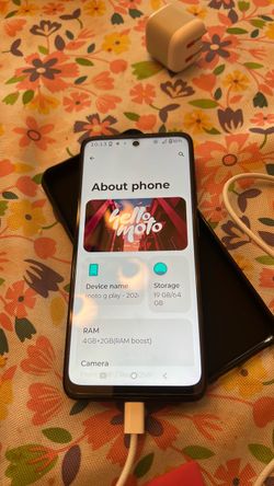 Moto G Play (2026) – 64GB – Unlocked – PANTONE Tapestry (Mint Condition)