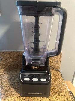 Ninja Smoothie IQ Blender with Auto IQ