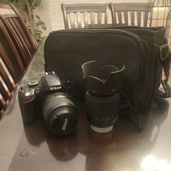 Nixon D3200 dslr camera