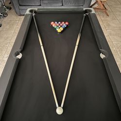 7 Ft Pool Table & Pong Pong Foldable Legs LED lights