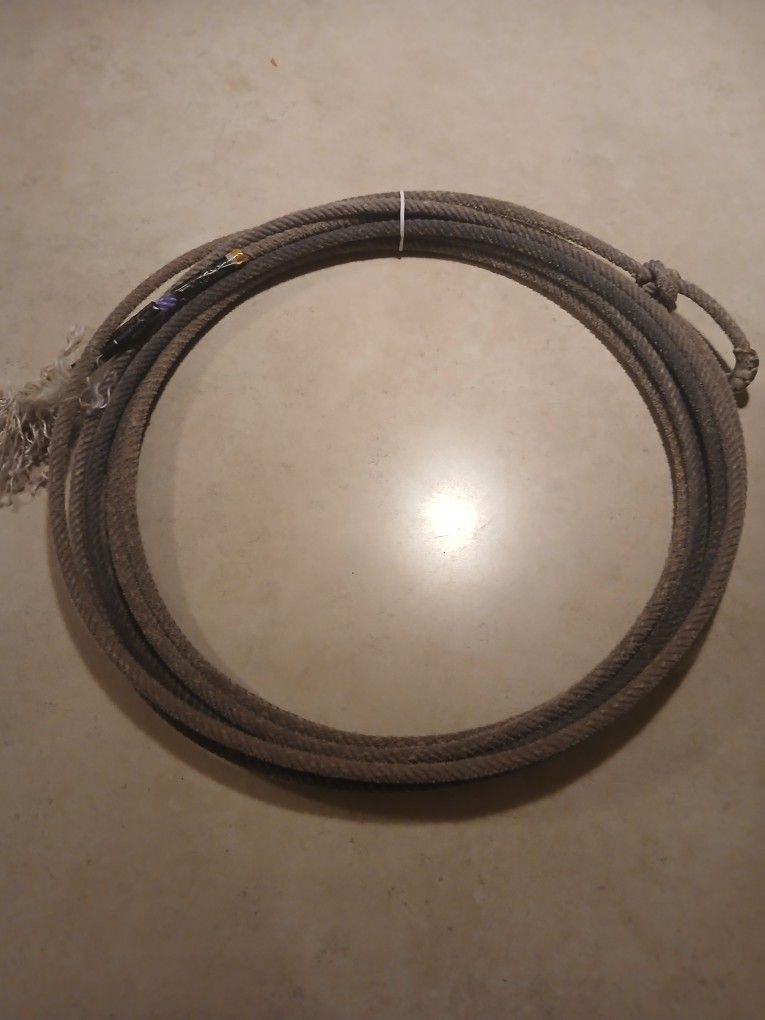 Used Ragger Rope Rattler Rope Used for Sale in Sun City, AZ - OfferUp
