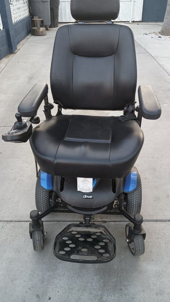 ELECTRIC WHEEL CHAIR