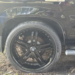 Black 20” Rims 