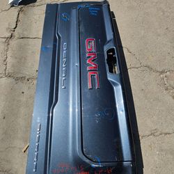 Chevrolet silverado gmc sierra  tailgate Liftgate  19 to 26