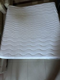 IKEA SULTAN MATTRESS FOAM KING SIZE DETACHABLE COVER WASHABLE IN WASHING MACHINE EXCELLENT CONDITION WHITE NO STAIN VERY COMFORTABLE 