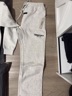 Light oatmeal essential sweats