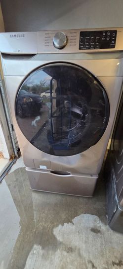 Samsung Front Load Washing Machine with Pedestal