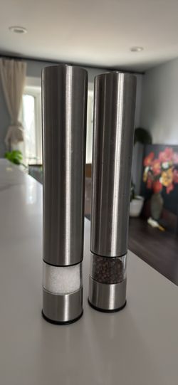 Stainless Steel Automatic Salt And Pepper Grinders