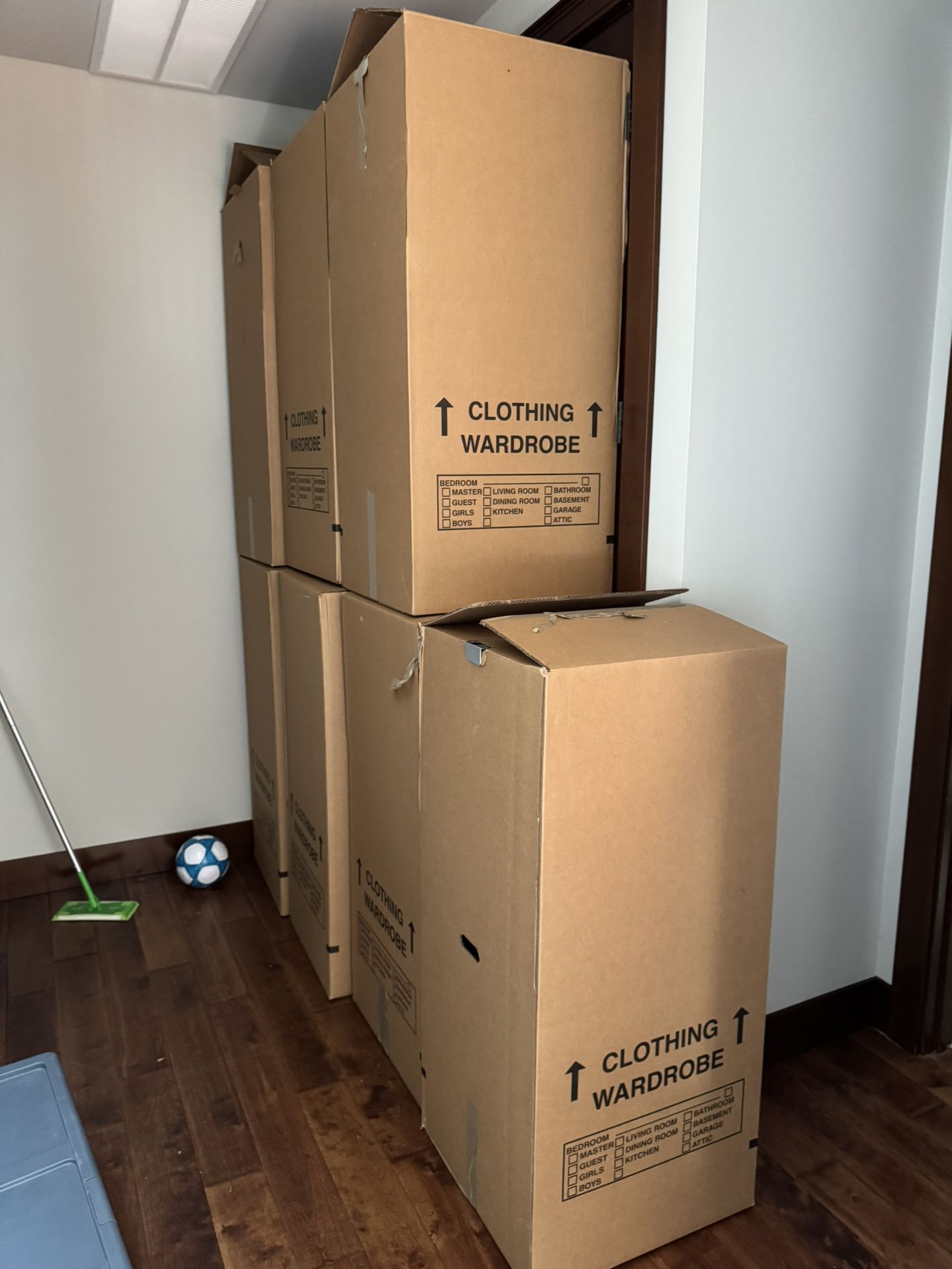 Wardrobe Boxes