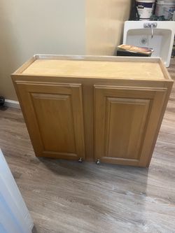 WALL KITCHEN CABINET