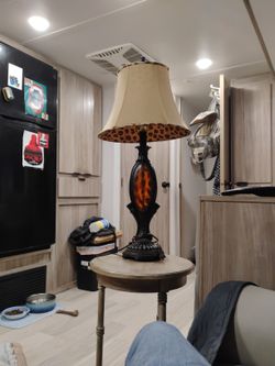 Set of 2 Beautiful Table Lamps