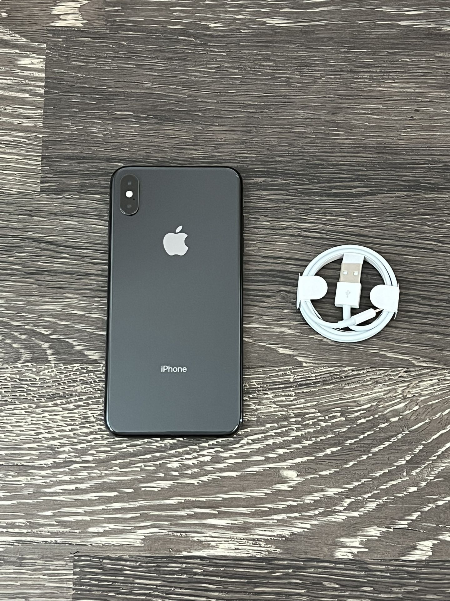 iPhone XS Max 256gb UNLOCKED FOR ANY CARRIER!