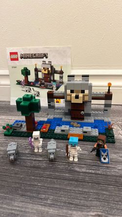 LEGO Minecraft The Wolf Stronghold 21261