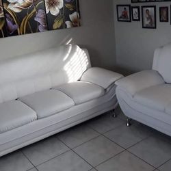 Sofa & Loveseat. Sofá. Couch. Loveseat. Sofá. Ask For More Info 😁 