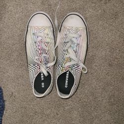 Converse Size 4