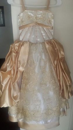 Gilr dress