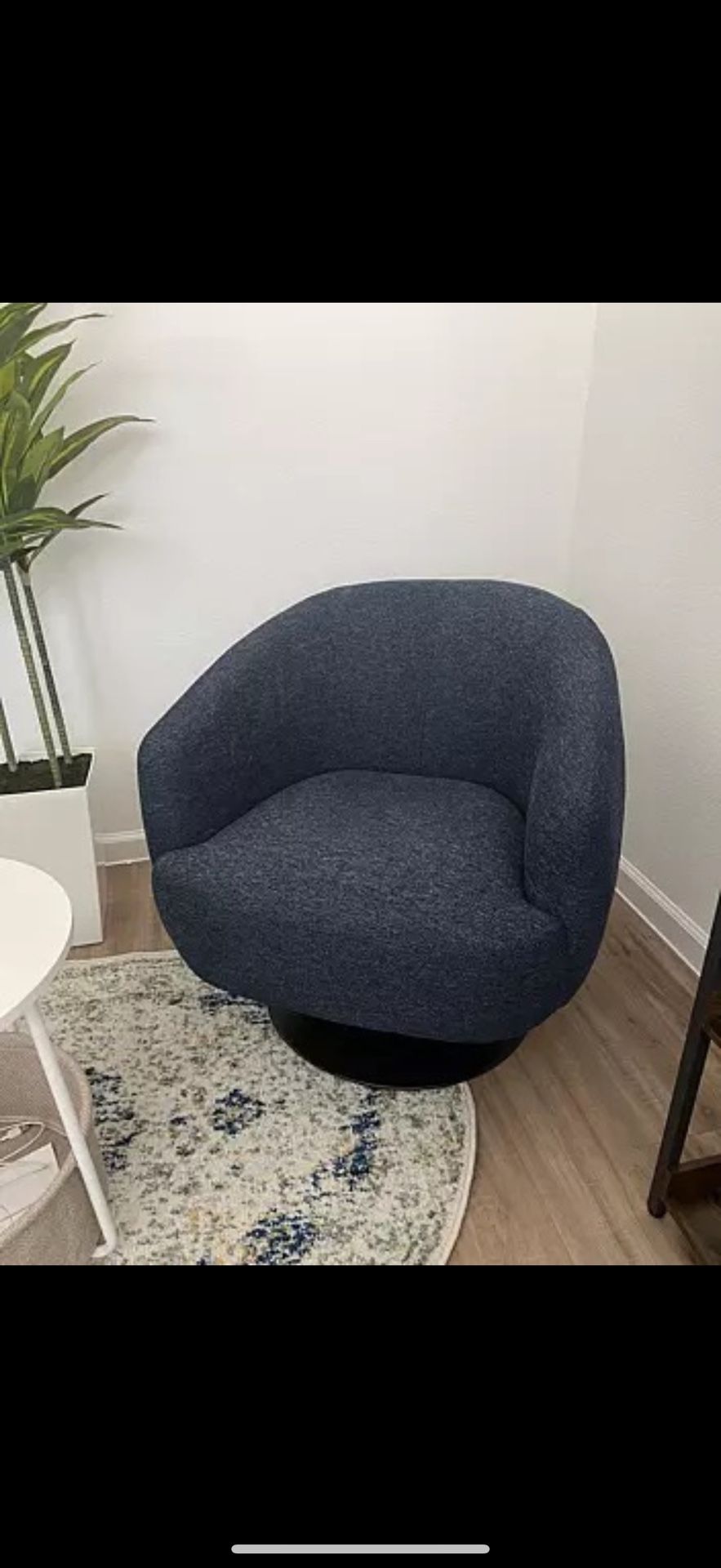 American Furniture Outlet Chair