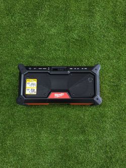 Milwaukee M18  Bluetooth Job Site Speaker