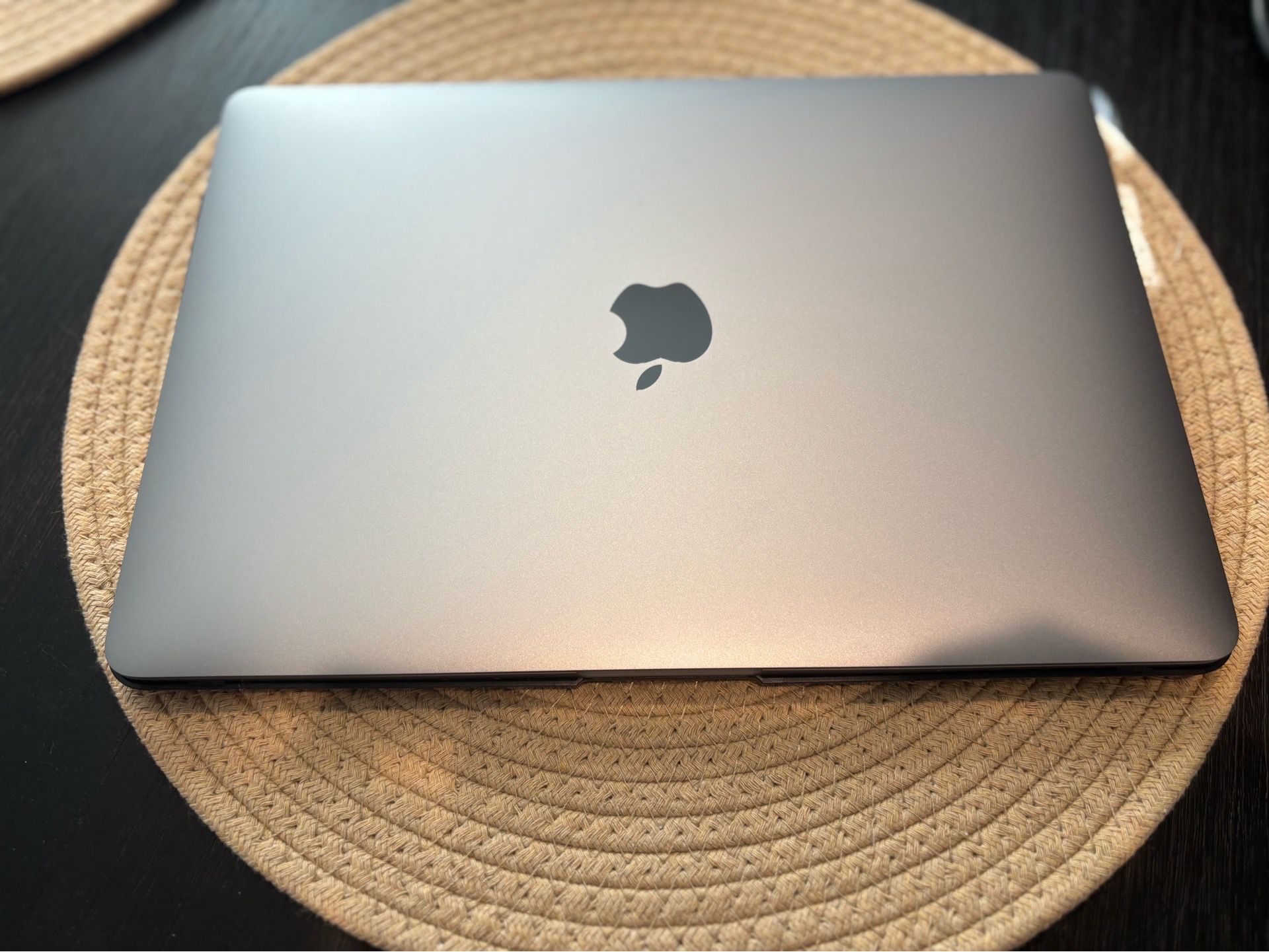 MacBook Pro + PlayStation 2 Bundle – Great Condition