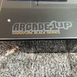 Arcade 1UP Signature Black Series 