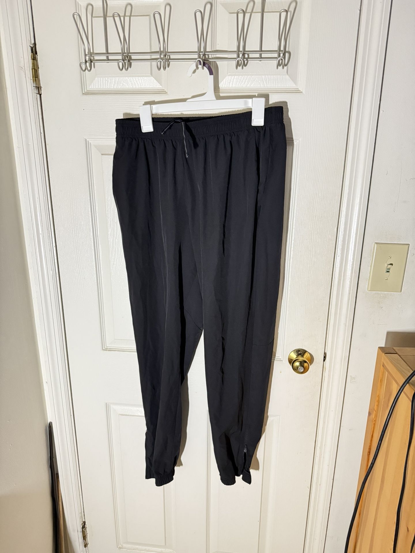 Large Men’s Russell athletic track Jogger pants