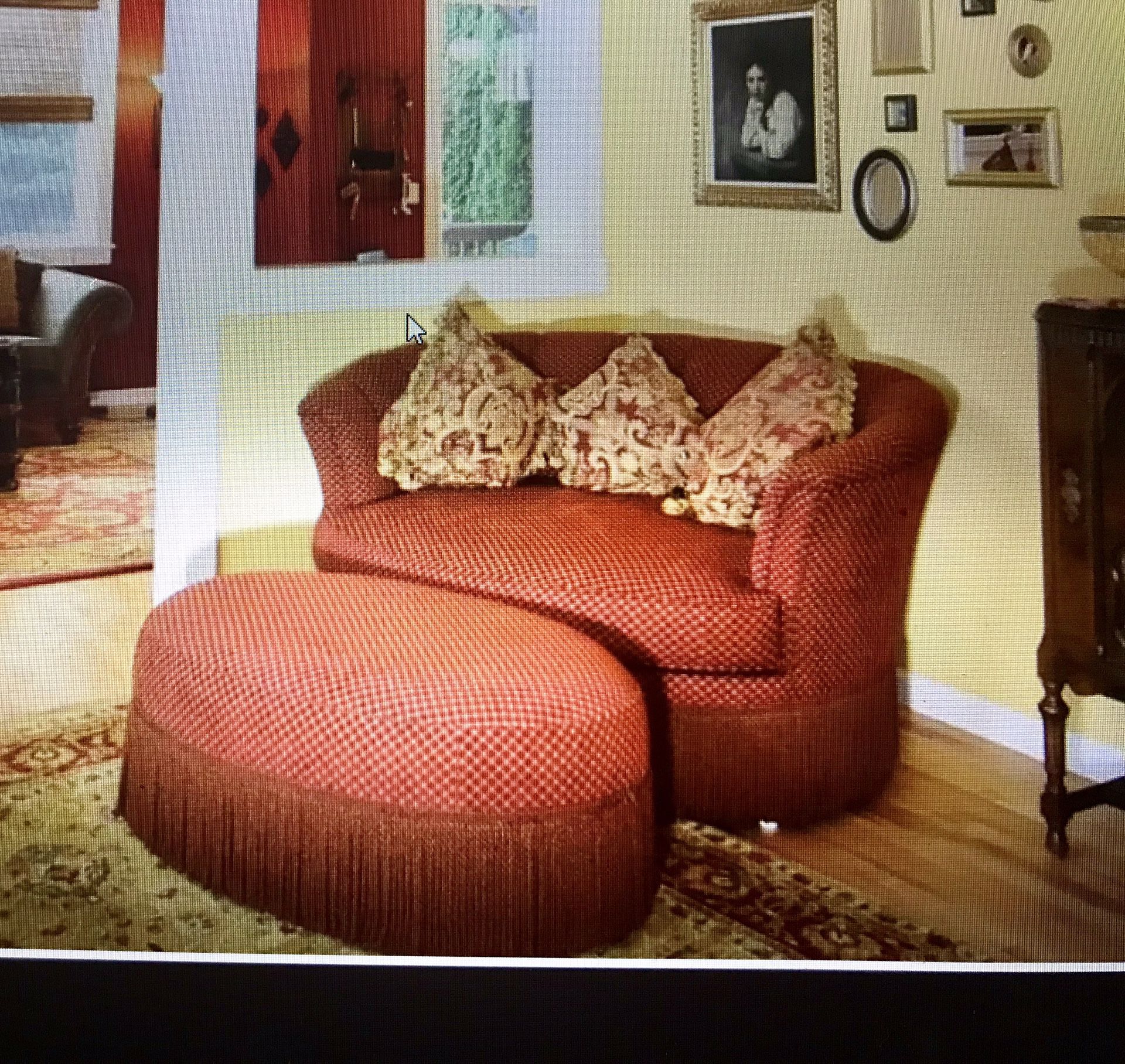 Oval couch and ottoman