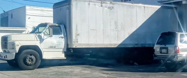 20ft Ford Box Truck $12000 Or Best Offer